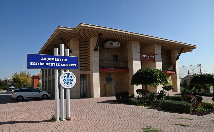 Konya'nın Selçuklu Belediyesi ilçe genelinde yaptığı eğitim yatırımları ile eğitimde