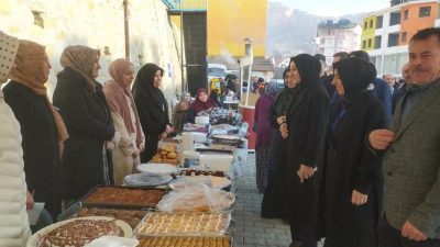 Karaman'ın Sarıveliler ilçesinde İlçe Müftülüğü tarafında organize edilen Filistin yararına