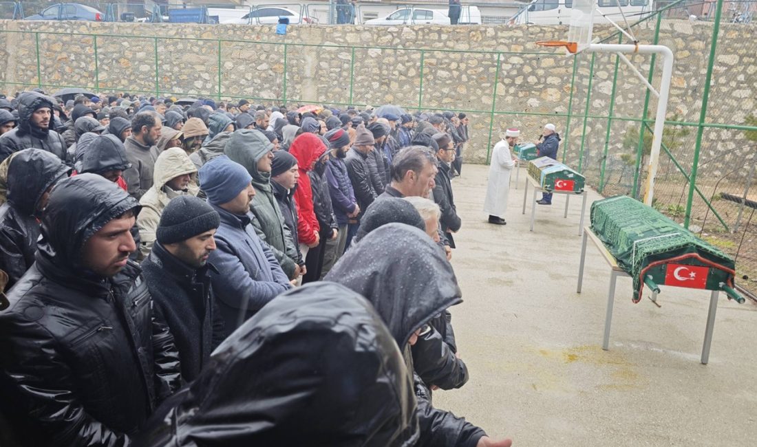 Anamur’da meydana gelen feci kazada hayatını kaybeden üç kişi, Ermenek’in